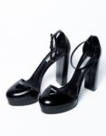 Salto prada preto