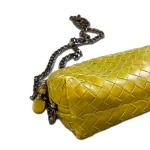 clutch bottega1