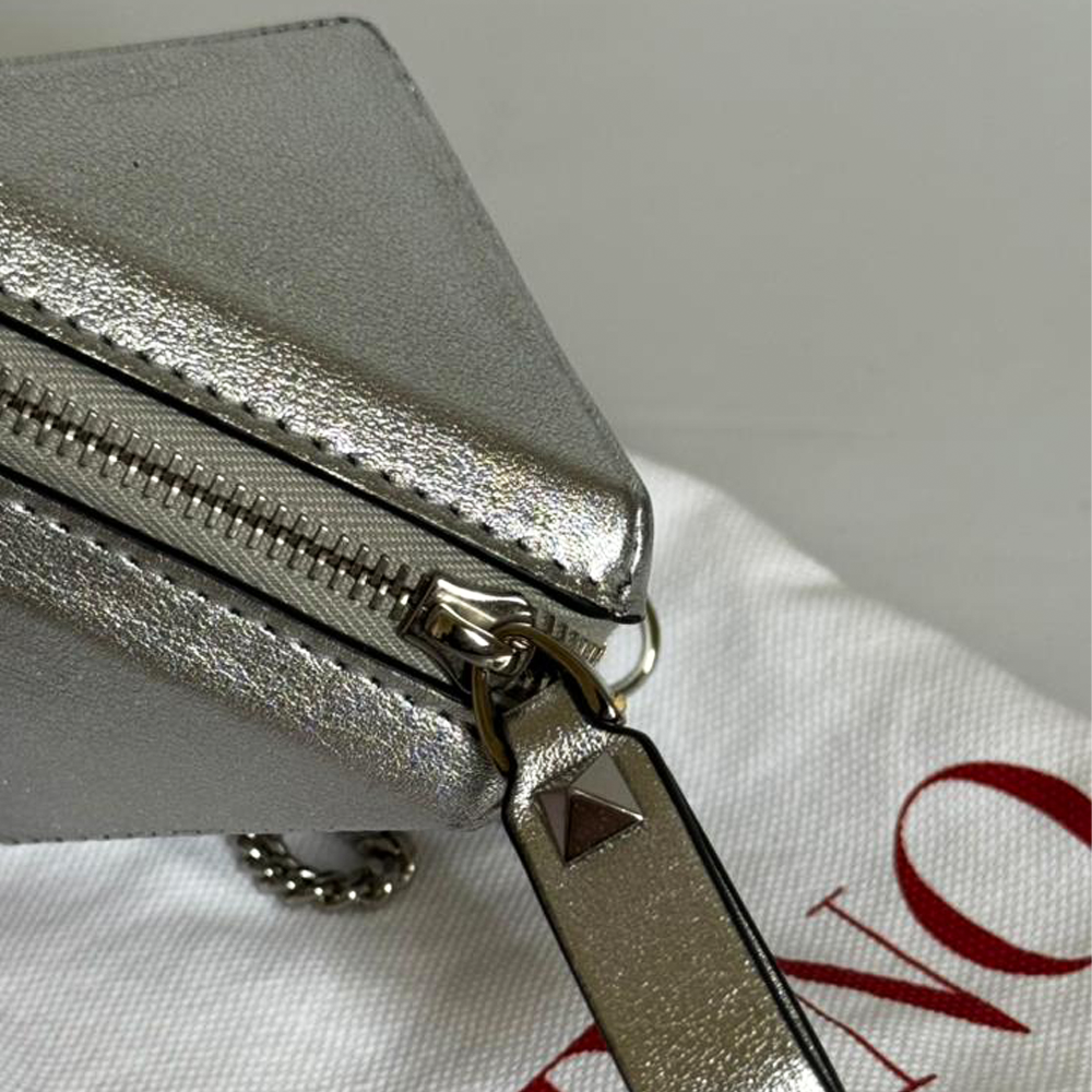 valentino stud prata1